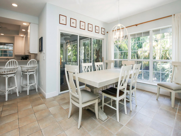 Stunning Luxury Vacation Home With Private Pool in Captiva